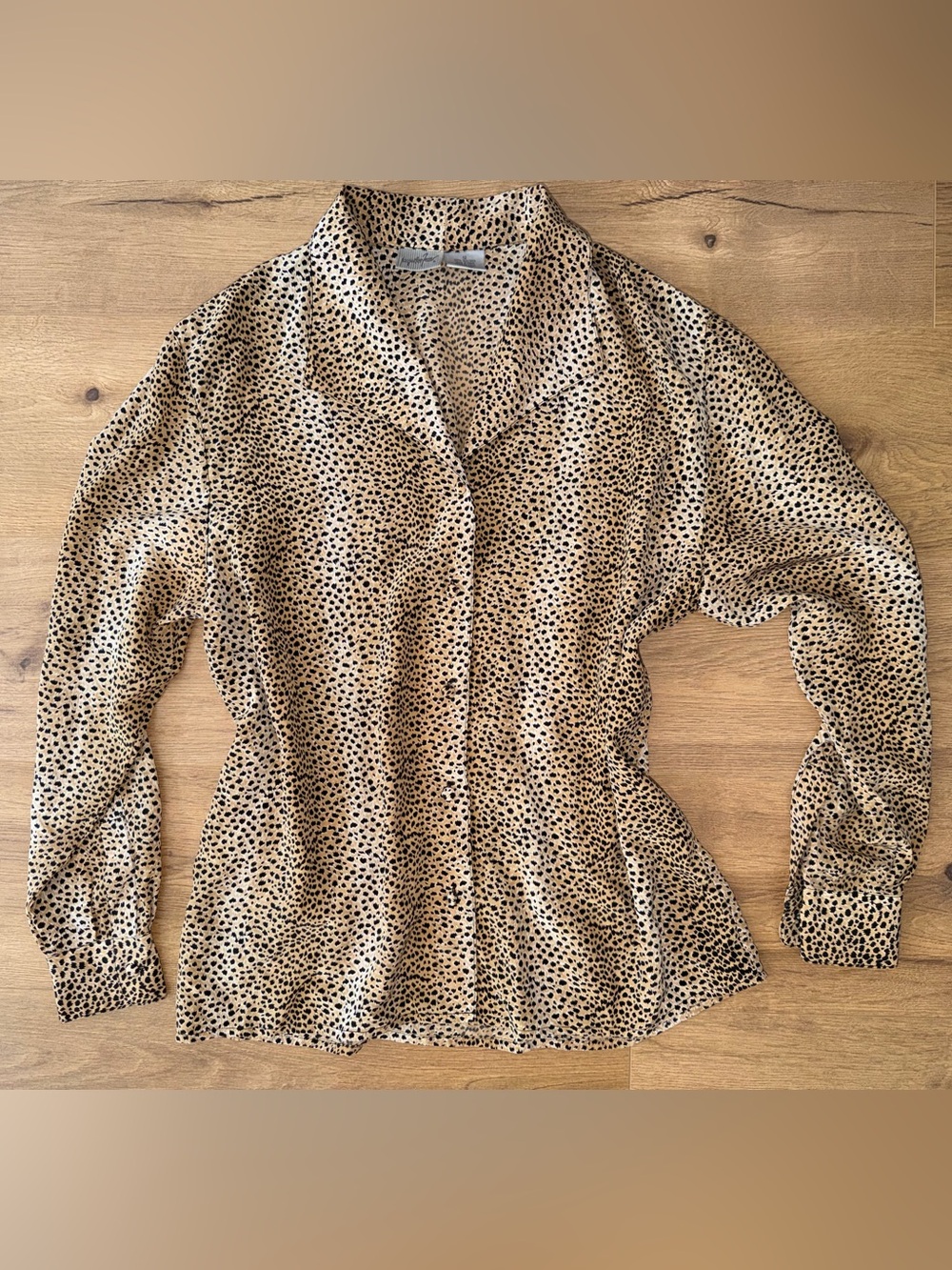 Jacqueline Ferrar 100% Silk Animal Beige & Black Leopard-Print Button Down Shirt